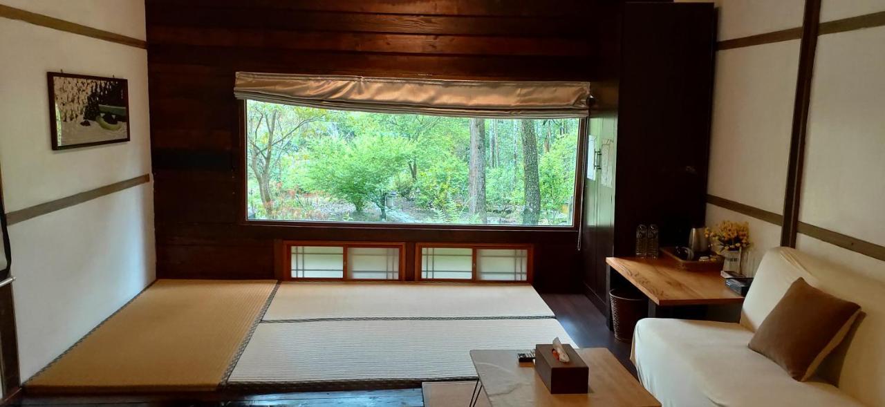 Dongshi  Bright Moon Homestay מראה חיצוני תמונה